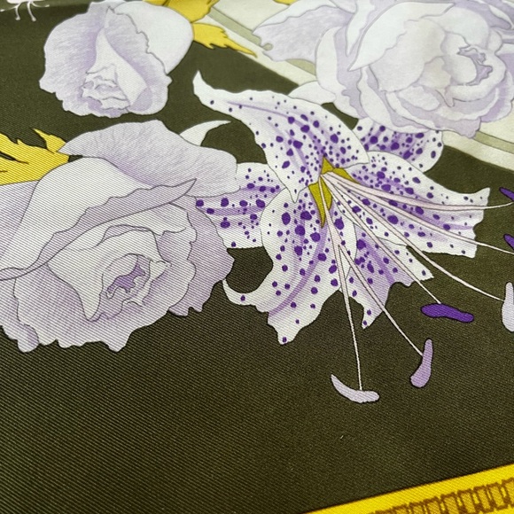 Hermes Carre De Paris Fleurs & Raisins Scarfaz - Picture 5 of 8